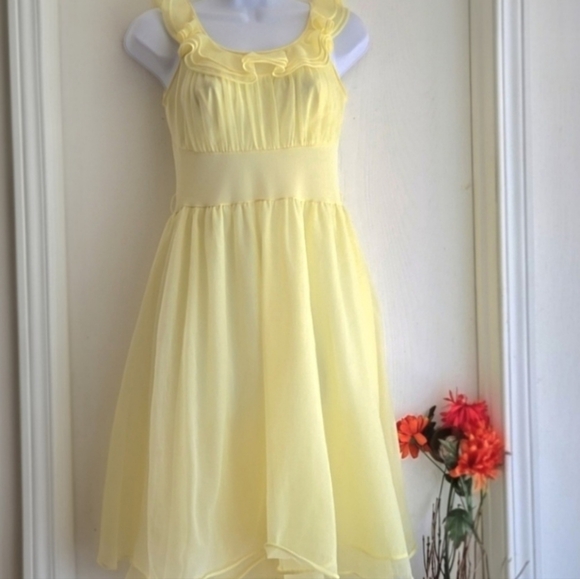 Vintage | Shadow line | Soft Yellow Frilled Chiffon Dress - Picture 2 of 11